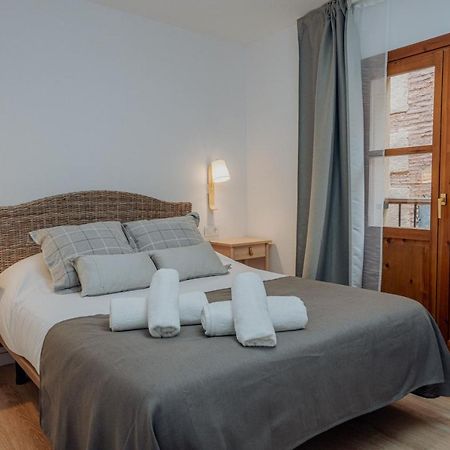 Apartamentos Fuendebanos Alquezar Bagian luar foto