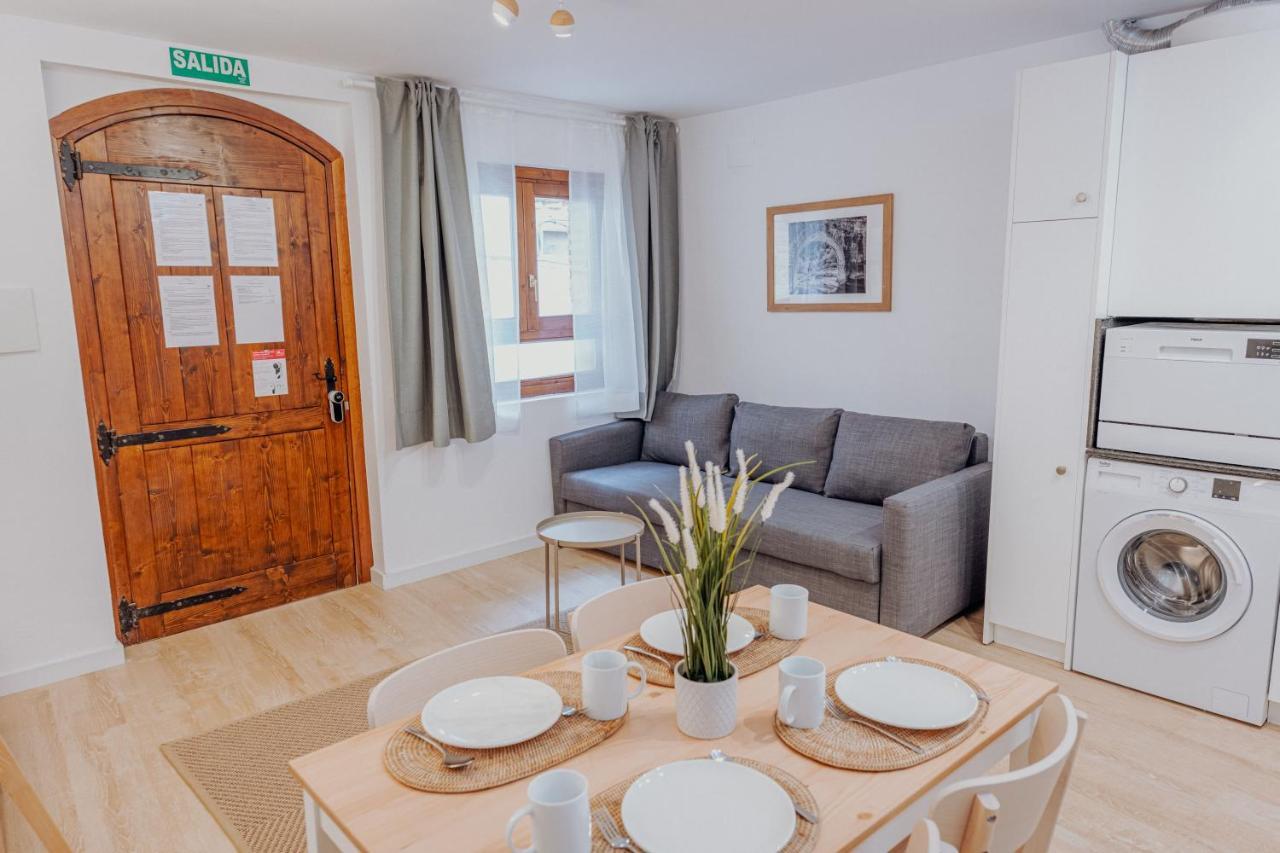 Apartamentos Fuendebanos Alquezar Bagian luar foto