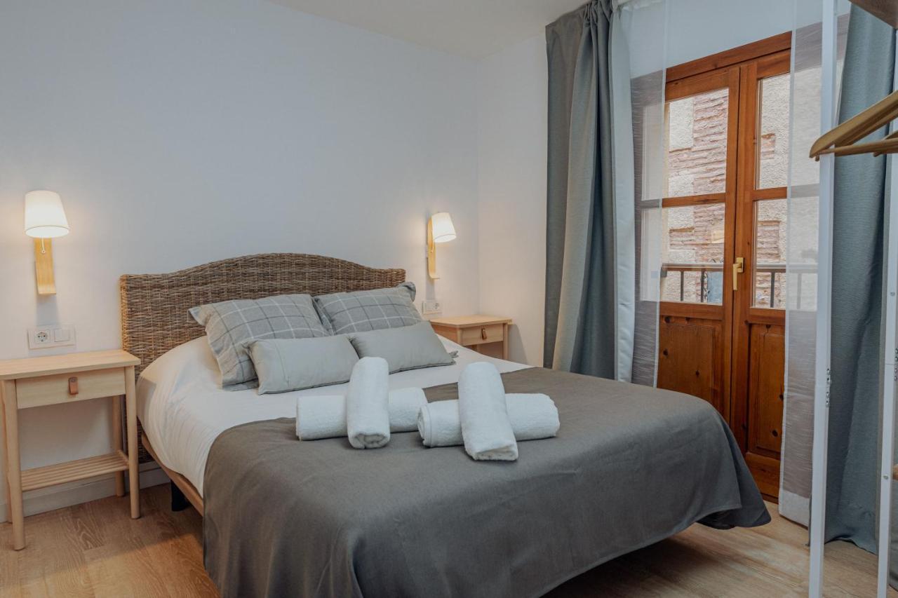 Apartamentos Fuendebanos Alquezar Bagian luar foto