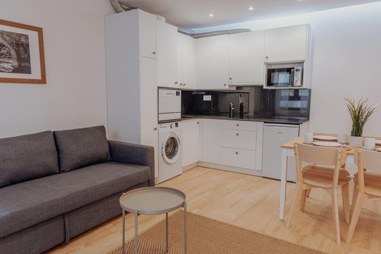 Apartamentos Fuendebanos Alquezar Bagian luar foto